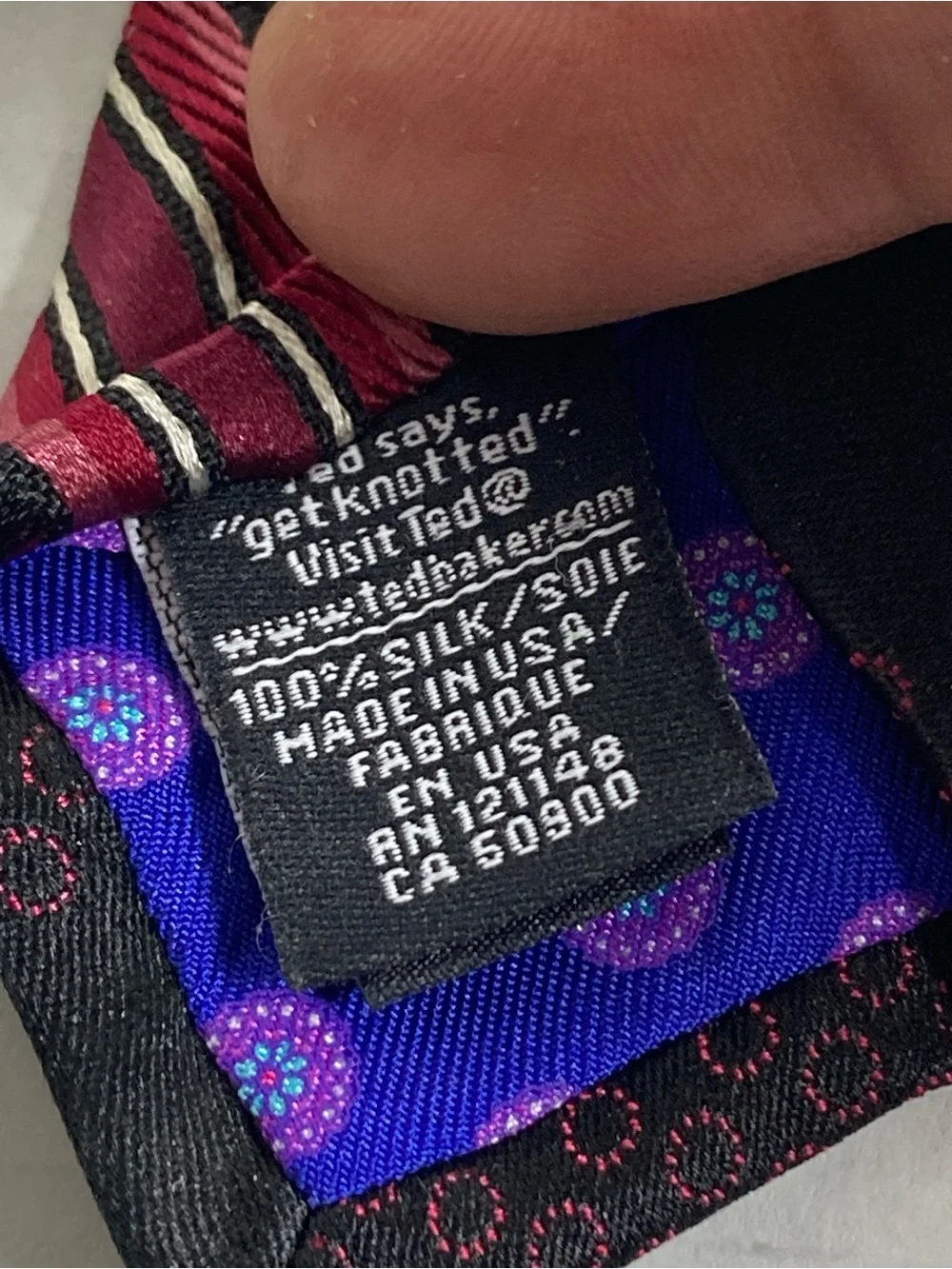 Ted Baker London Mens 100% Silk Tie Black Red Made in USA